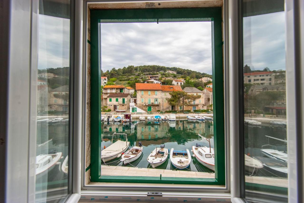 Deziderio Apartment Stomorska Luaran gambar