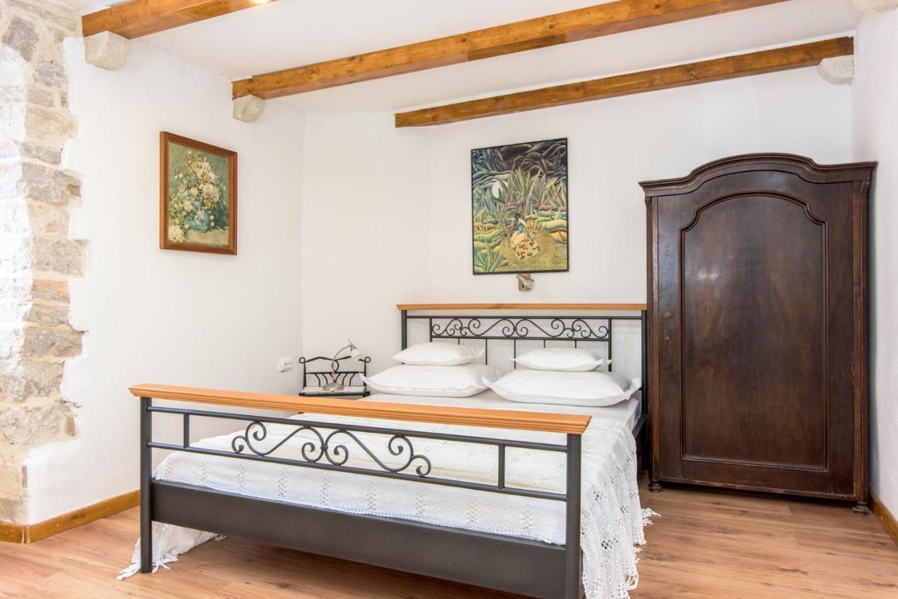 Deziderio Apartment Stomorska Luaran gambar